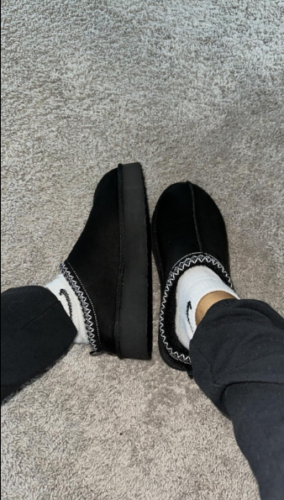 UGG Tazz Platform Black photo review